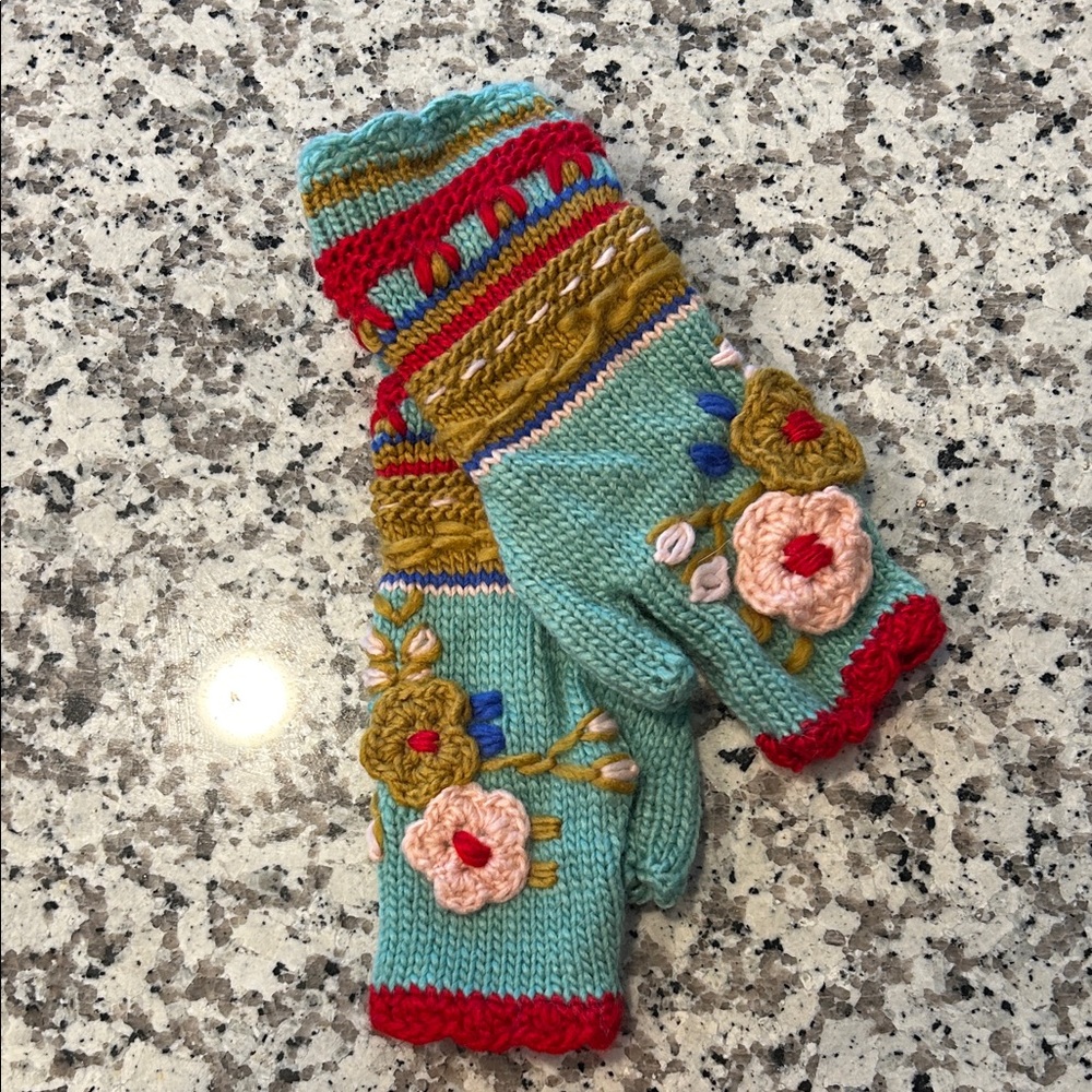Floral Knit Gloves with Red and Blue Accents